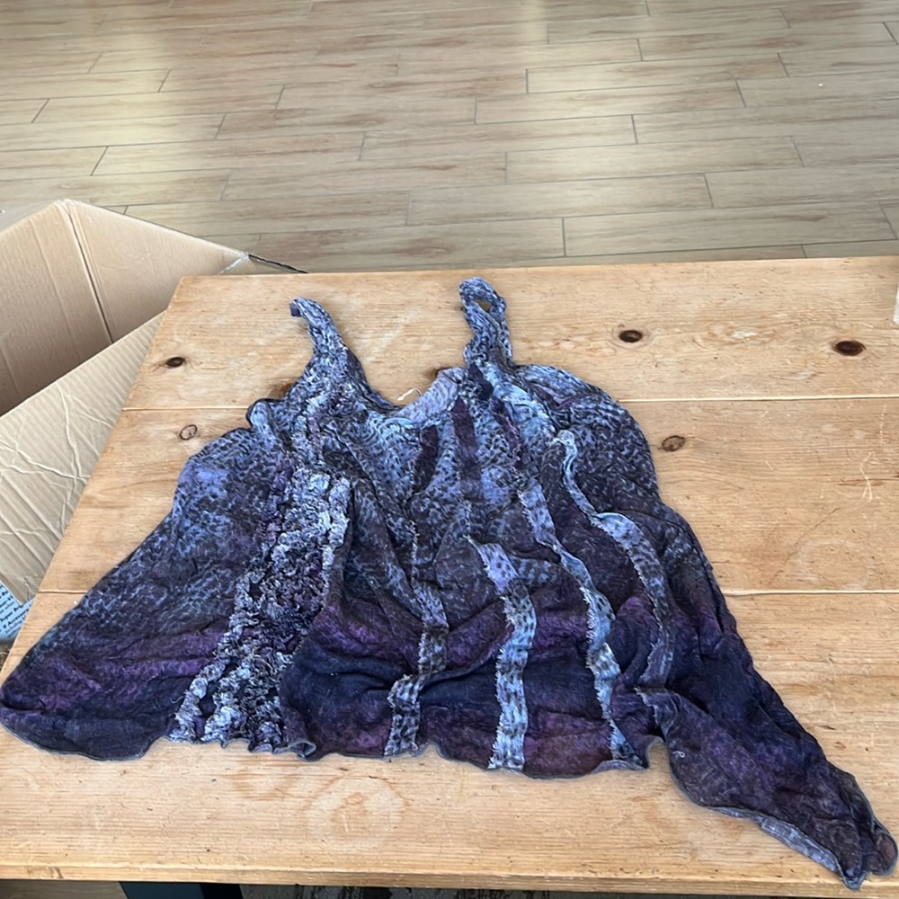 Free People sleeveless top Size L Purple and Black pattern.